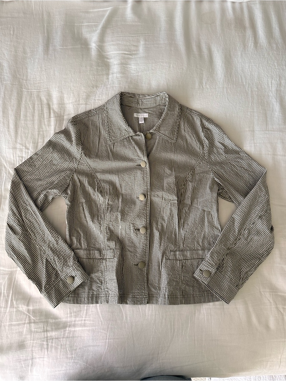 Charter Club- seersucker Jacket in green/ white stripe - Picture 2 of 6